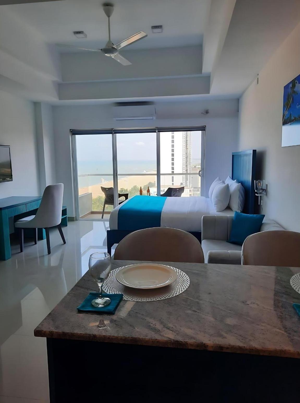 Negombo Ocean Breeze - Bliss On The Beach Luxury Apartments By Serendib Vacation Exterior photo